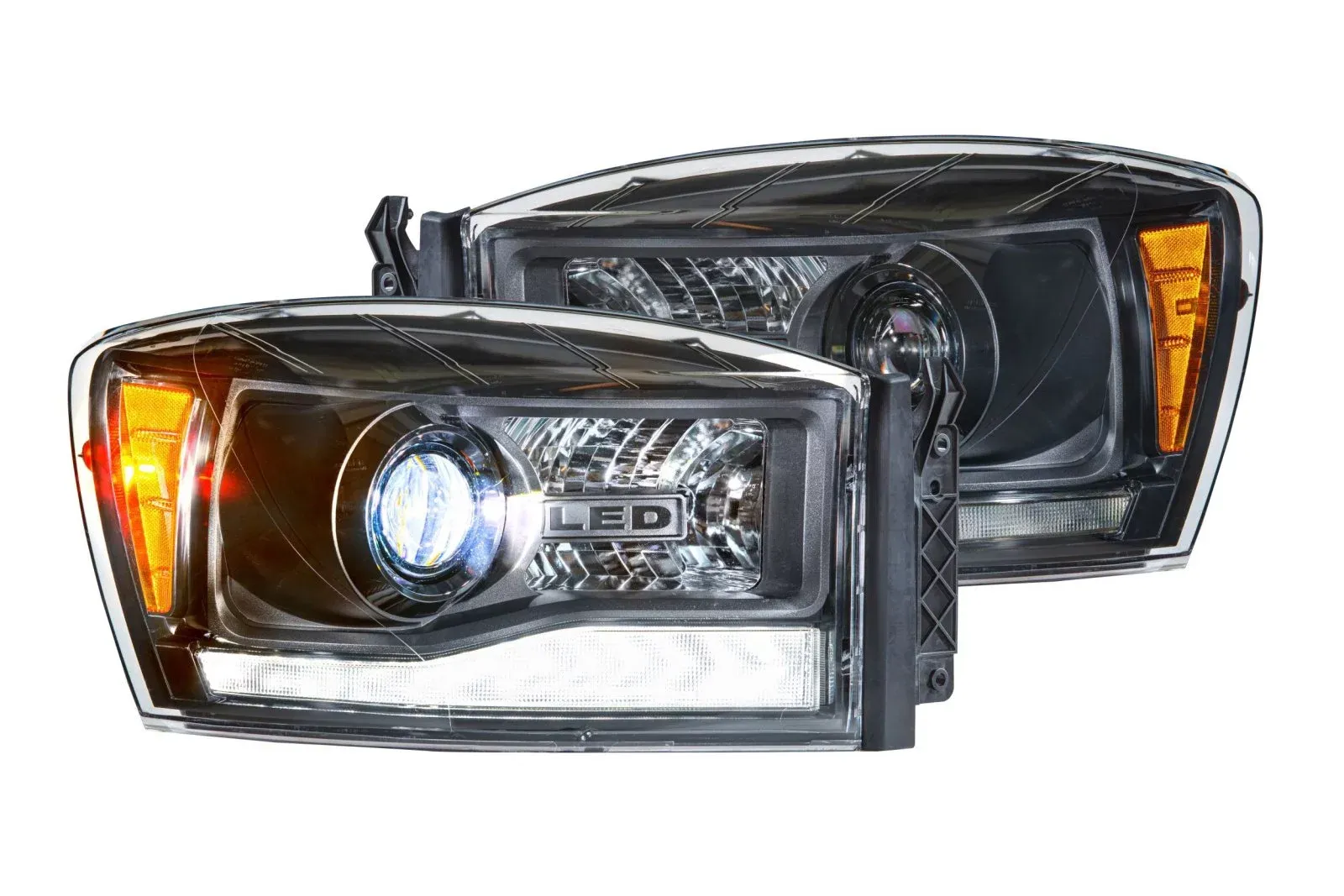 68309.06_08_Ram_Hybrid_XB_Headlights.010.jpg